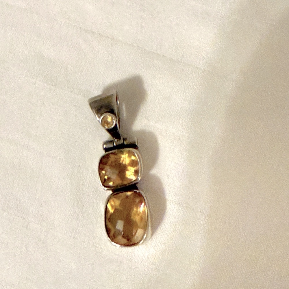 Chic Citrine Sterling Silver Pendant Necklace